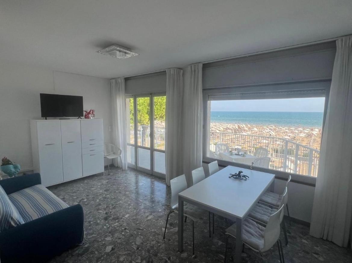 Apartment Frontemare *